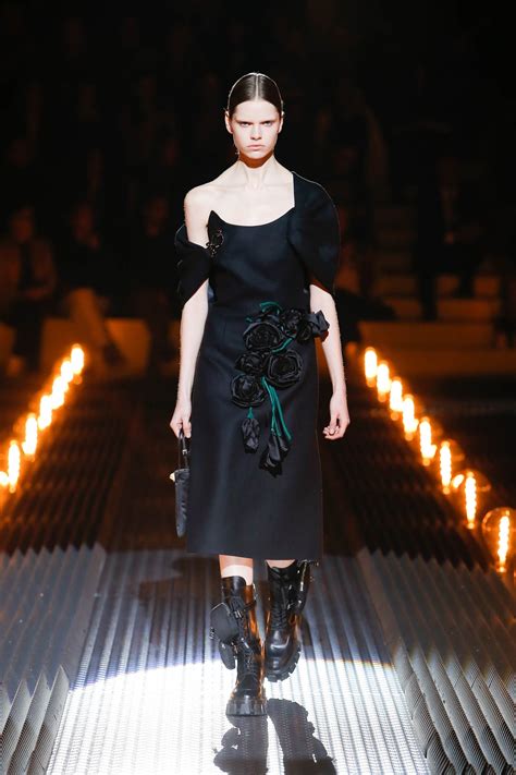 prada 2019 2020 life streaming|FW 2019 Womenswear .